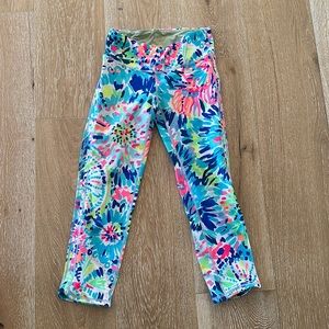 Lilly Pulitzer Capri Leggings!!